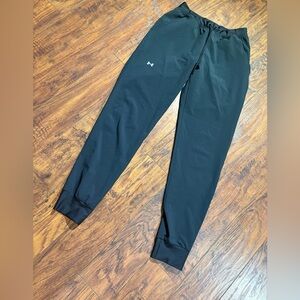 Under Armour men’s size XS black athletic joggers